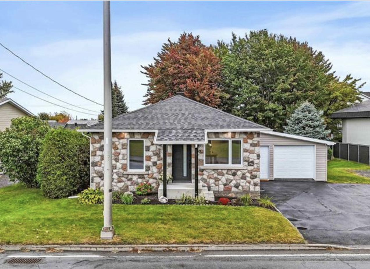 Two or more storey for sale, Drummondville